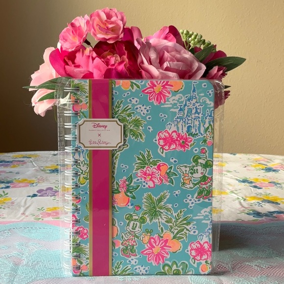 🌴 DISNEY X LILY PULITZER NOTEBOOK  JOURNAL 🌴 - Picture 2 of 16